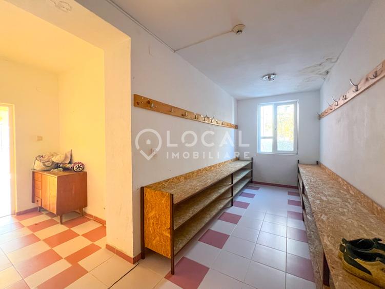 Oferim spre vanzare cladire + teren in Arpasu de Sus, Sibiu