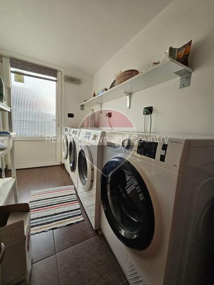 Casă / Vilă cu 9 camere de vânzare - 22