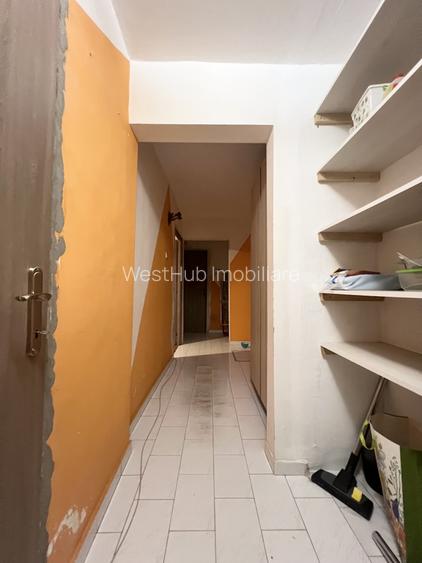 Apartament cu 3 camere, 72mp utili, etaj 2, decomandat - zona Lunei - 11