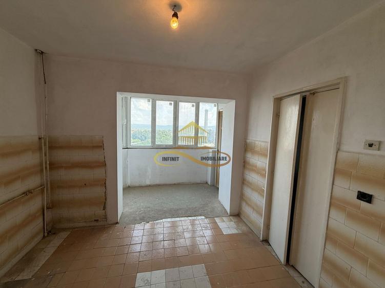 Apartament 3 camere de vanzare in Bacau