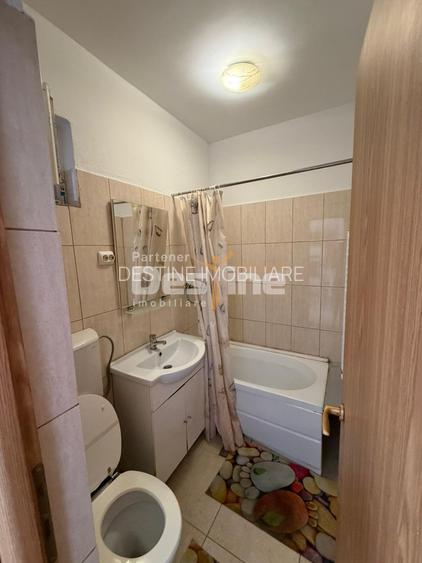 Casa cu 6 unitati, doua locuri de parcare si curte, pozitie excelenta- AFI Mall - 7