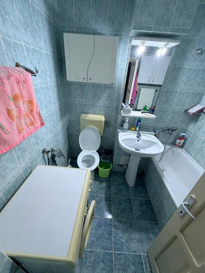 Apartament 3 camere 68mp zona centrala mobilat -finisat 75.000eur neg
