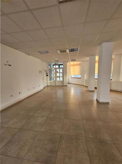 Cladire Birouri - 900 mp - Piata Cibin - Clinica Medicala - IT - Servicii