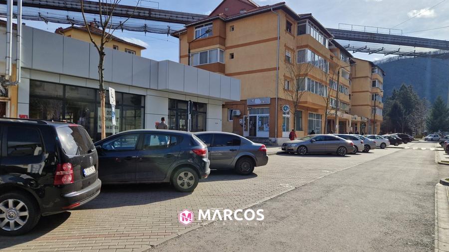 Spațiu comercial cu vad excelent la Piața Sud - ID 1072
