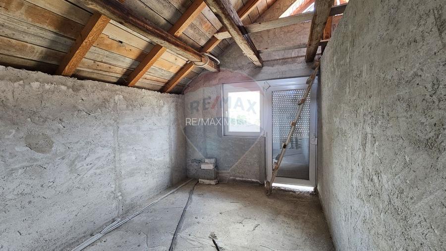 Casă / Vilă, teren 1700mp,  în Lisaura-Ipotești, Suceava - 29