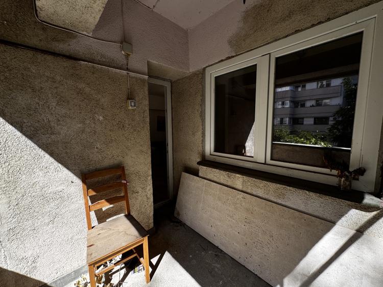 Apartament cu 2 camere si balcon | etaj 1 | PTTR | de vanzare