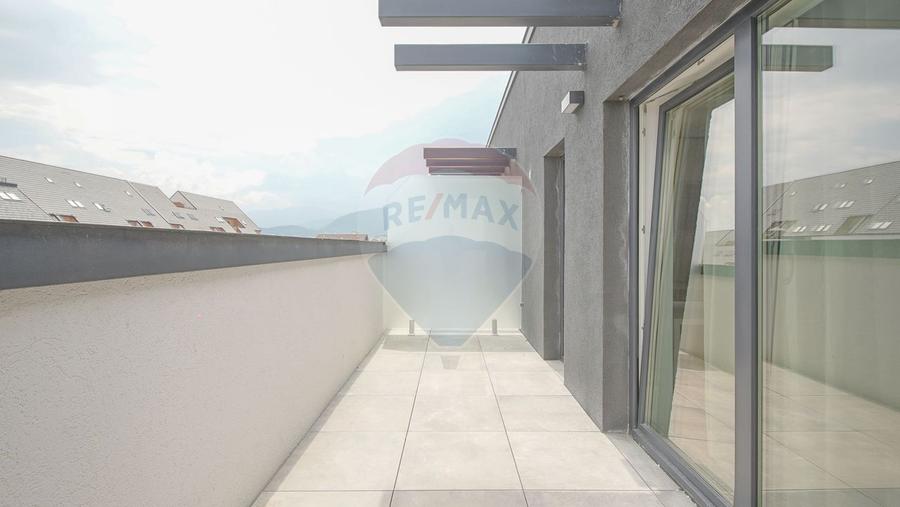 Penthouse Brasov | Prima închiriere | 95 mp utili + 36 mp balcoane