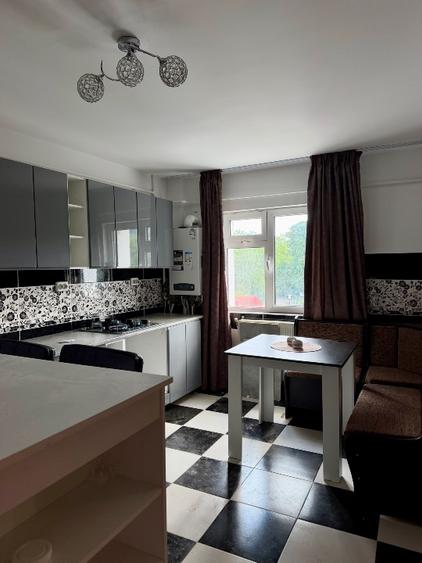 Apartament cu 2 camere de închiriat – Ultracentral