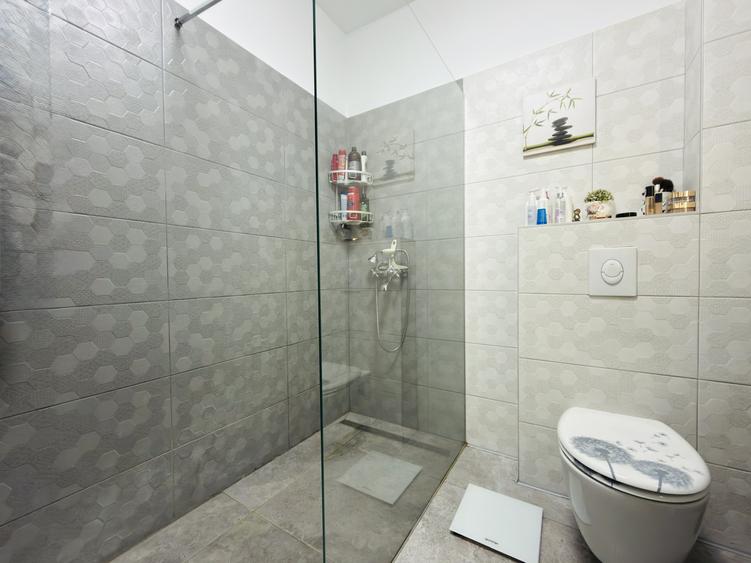 Apartamnet 3 camere, decomandat, etaj 1, 2 locuri de parcare - Braytim