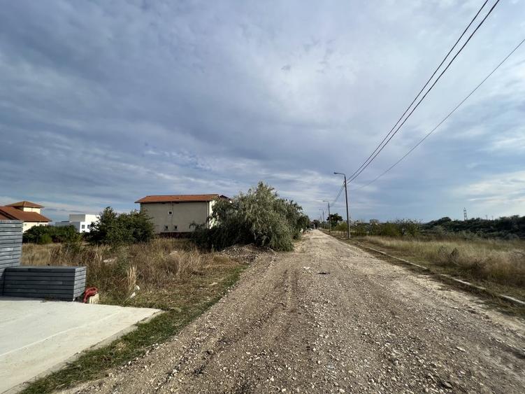 Vând teren intravilan Mamaia Sat-Negociabil
