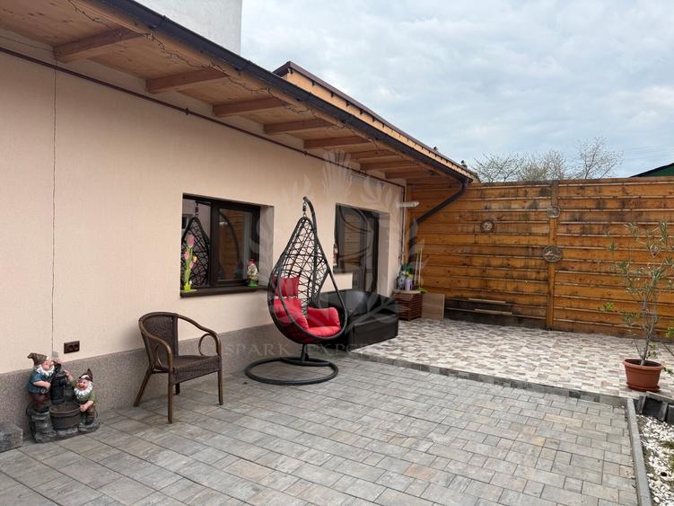 Casa noua de inchiriat, curte (zona relaxare), zona AFI Ploiesti