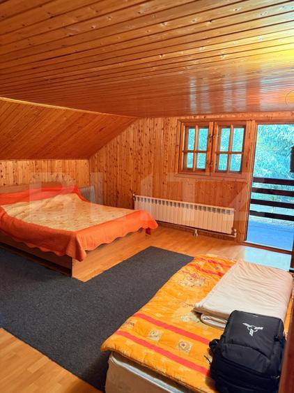 Casă de vacanta, 90 mp, teren 321.50 mp, zona Rasnov