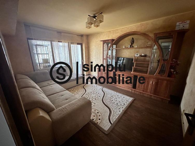 3 camere decomandate, etaj 3/7 Lapus