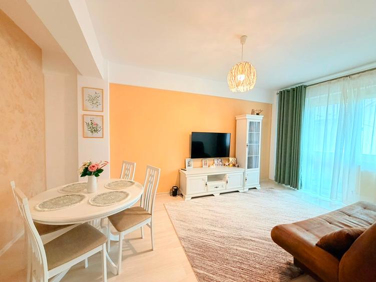 Apartament 3 camere decomandat 77 mp, Etaj 1, Parcare privată, mobilat și utilat