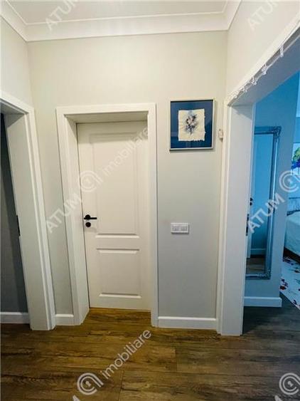 Apartament cochet cu 3 camere, gradina si 3 parcari in zona Selimbar