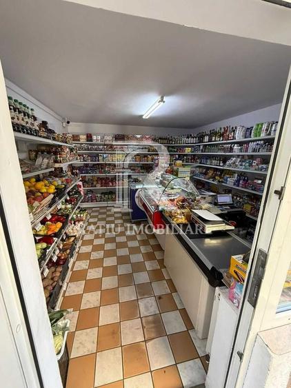 Spațiu comercial de închiriat | 3 camere | Zona Sovata