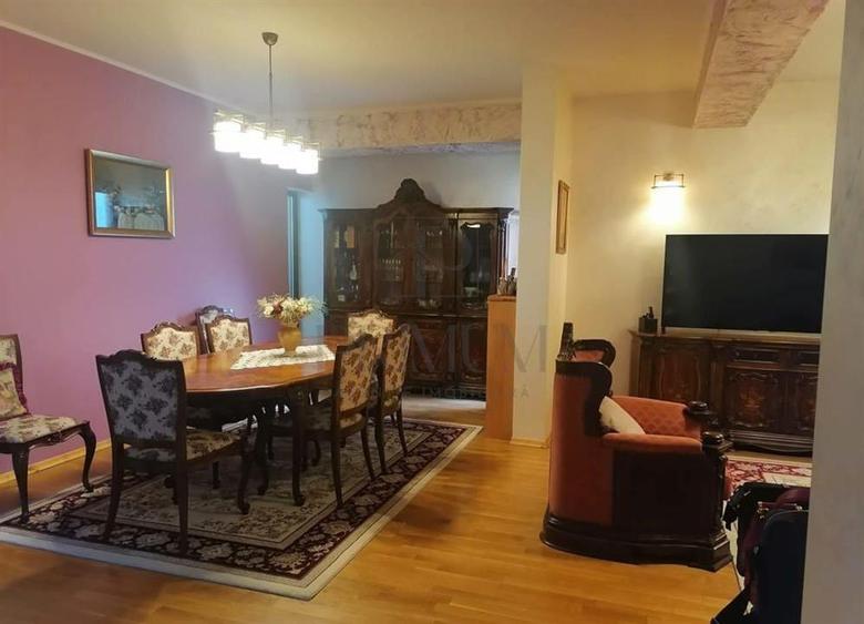 ELISABETIN, VILA 5 CAMERE P+E+M, 3 BAI, 3 BALCOANE, TERASE, GARAJ