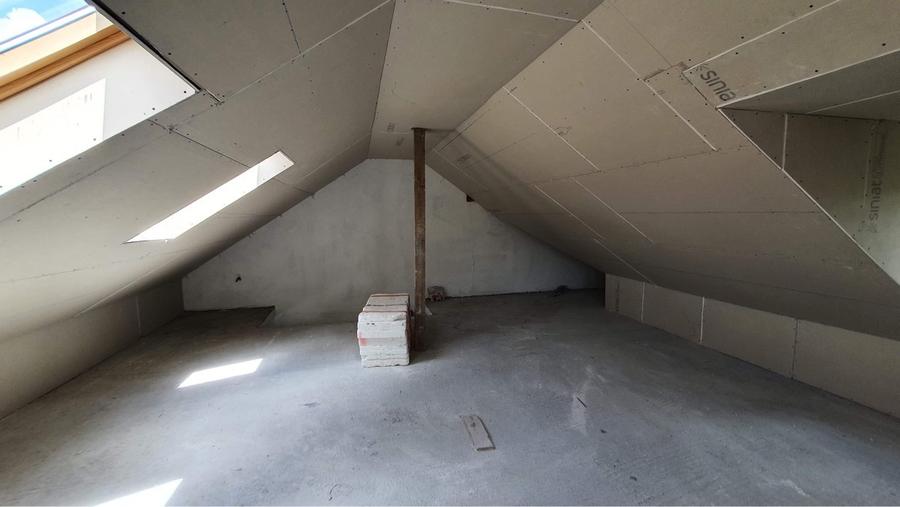 De Vânzare Duplex 4 Camere (~90 m²) | Șcheia Centru