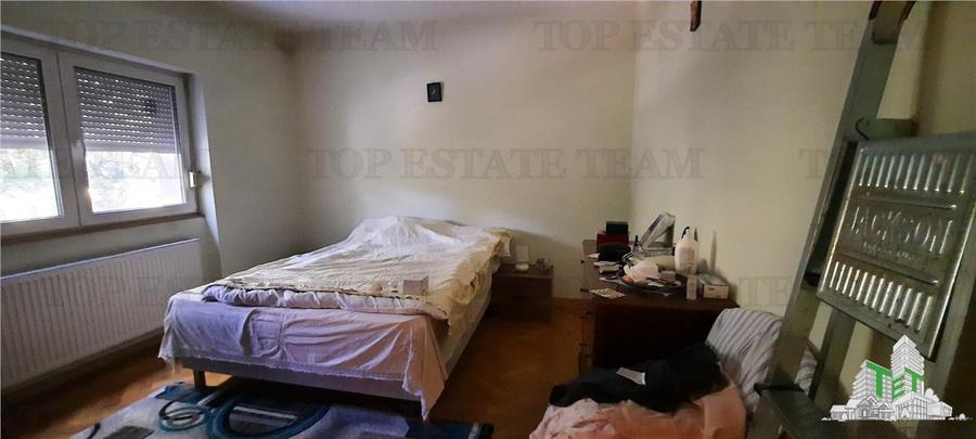 Vanzare apartament 3 camere in Vila Pajura