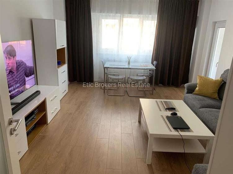 Inchiriere apartament 3 camere Modern Mircea Voda-Splai
