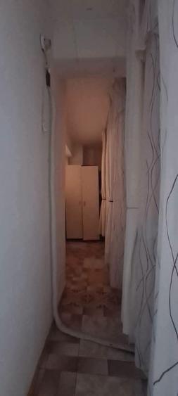 De vanzare apartament cu 2 camere, central, Bloc BR, et. 2, 76.000 euro