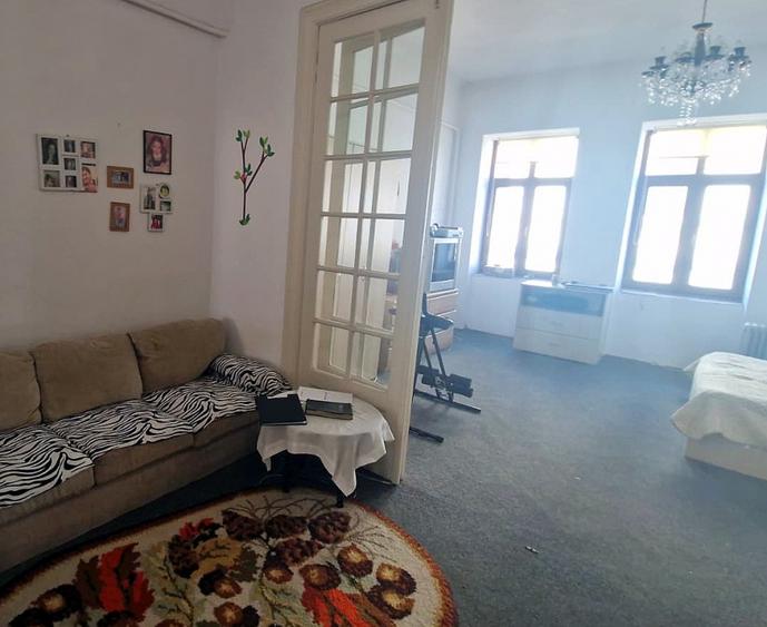 Apartament Ultracentral Tip Duplex | 4 camere | Etaj 1 + Mansardă