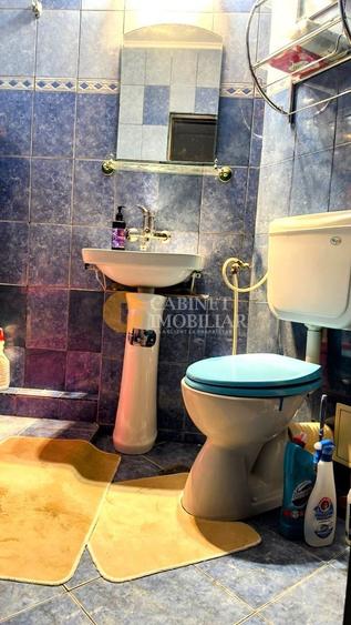4 CAMERE DECOMANDAT + 2 BAI - 84 MP -Zona Galata