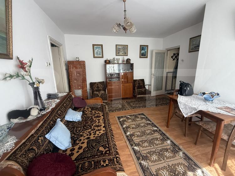 Apartament 3 camere cu potențial, parter – Aleea Trandafirilor
