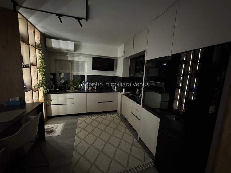 Apartament 4 camere bloc nou renovat de lux - 10