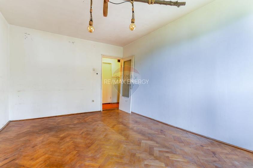 Apartament 3 camere,decomandat, renovabil.Str. Parâng nr.17|Comision 0 - 2