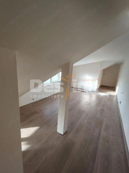 Apartament cu 2 camere+mansardă