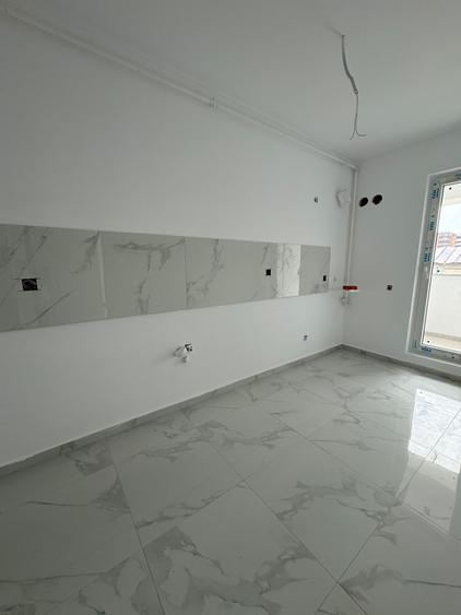VANZARE GARSONIERA DECOMANDATA CU BALCON -TVA INCLUS IN PRET-COMISION 0%