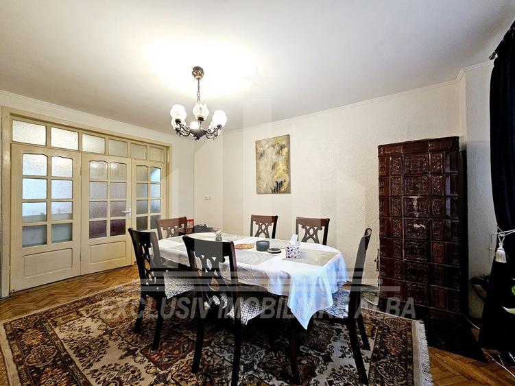 Casa individuala | 238 mp | 6 camere | Cetate