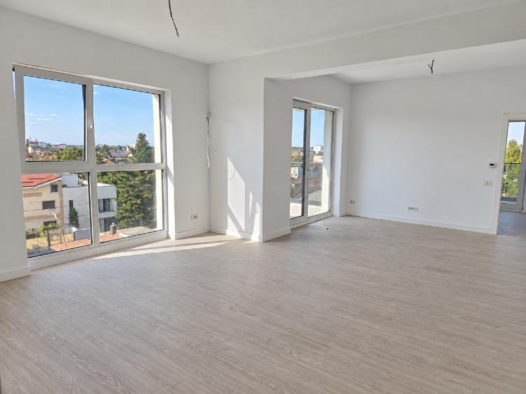 Proprietar Apartament 3 camere Colentina, parcare inclusa, 2 bai, 2 balcoane