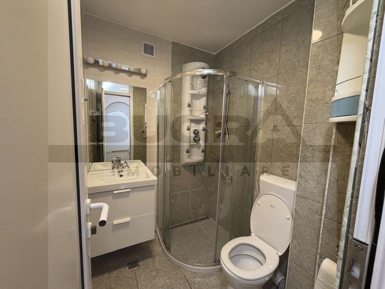 Apartament de 4 camere, decomandat, 95mp, parcare, zona Piata Zorilor