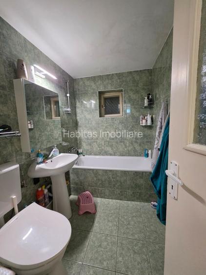 4 camere, decomandat, balcon mare, parcare, etaj 3, Plopilor