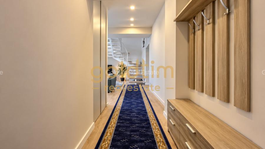 PRIVELISTE NEOBTURATA / SUPERB / ZONA LINISTITA / DUPLEX / BELVEDERE - 4