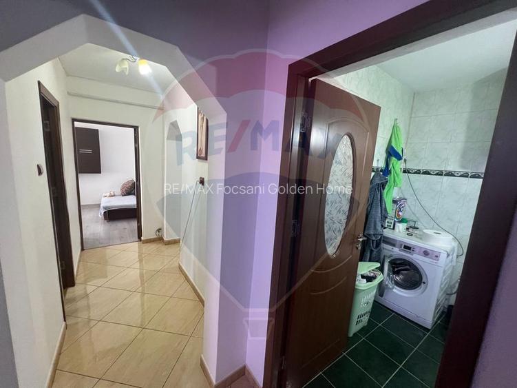 Apartament 2 camere în zona Comisariat - 9