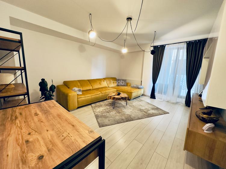 Apartament cu 2 camere,70 mp plus terasa de 20 mp in zona Tractorul - 2