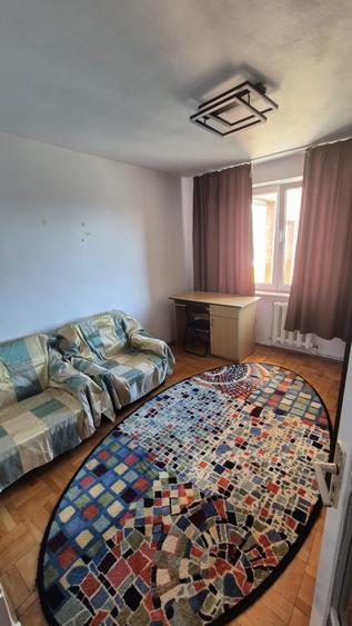 Apartament 4 camere de închiriat – Zona Centru | 82 mp | 400 €/lună