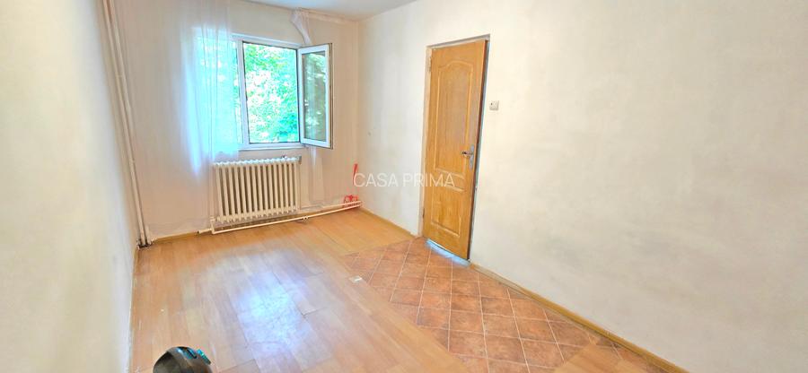 Apartament 2 camere, etaj 2, CT, balcon inchis cu termopan, se accepta CREDIT - 2