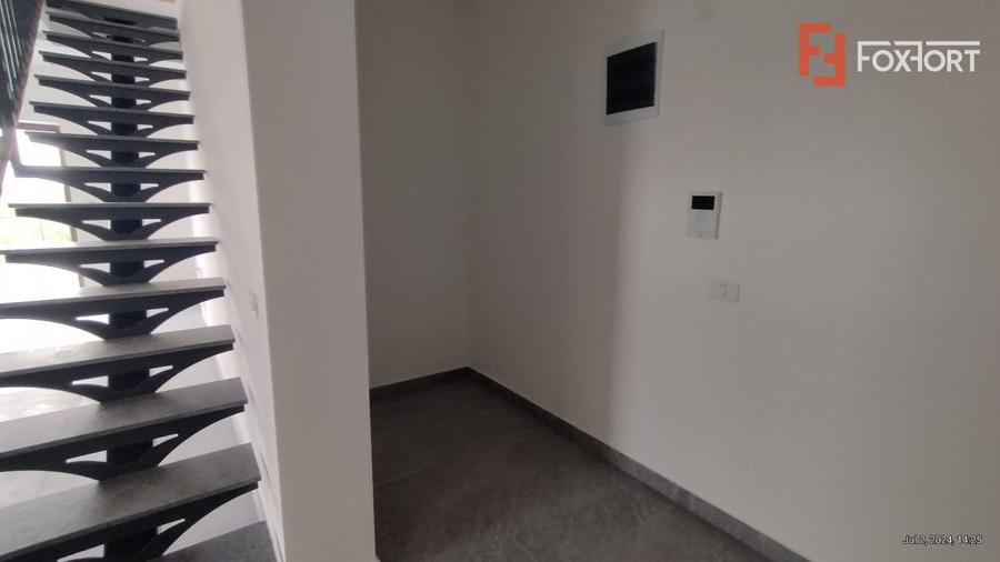 Apartament 3 camere, Zona Freidorf - Scara interioara, terasa 21 mp
