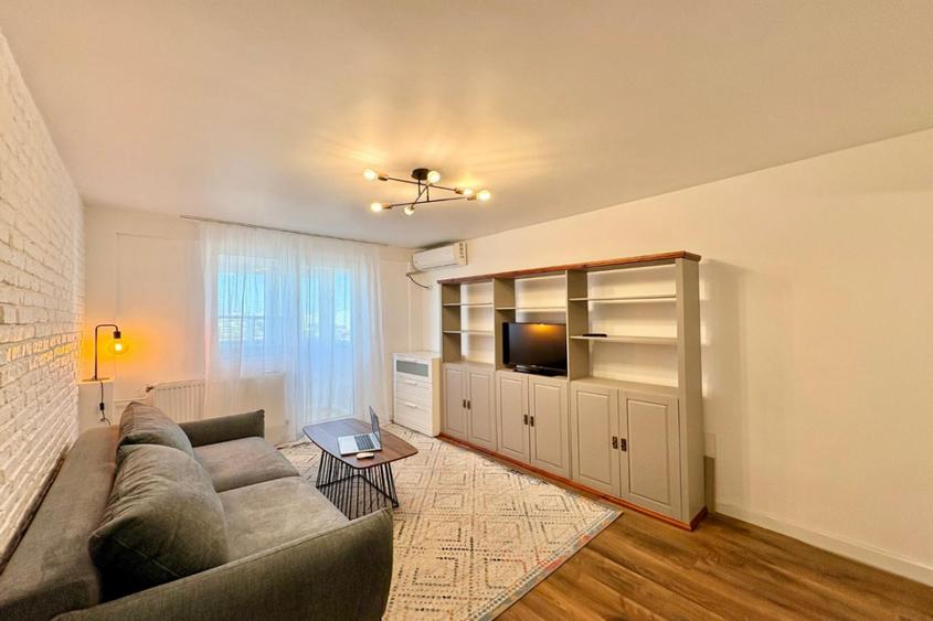 Victoriei - V.Micle 20, apartament 2 camere, mobilat si utilat, 40 mp, etaj 10.