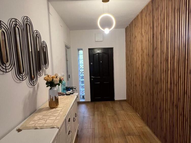 Pipera vila renovata supr 200mp, curte 450mp