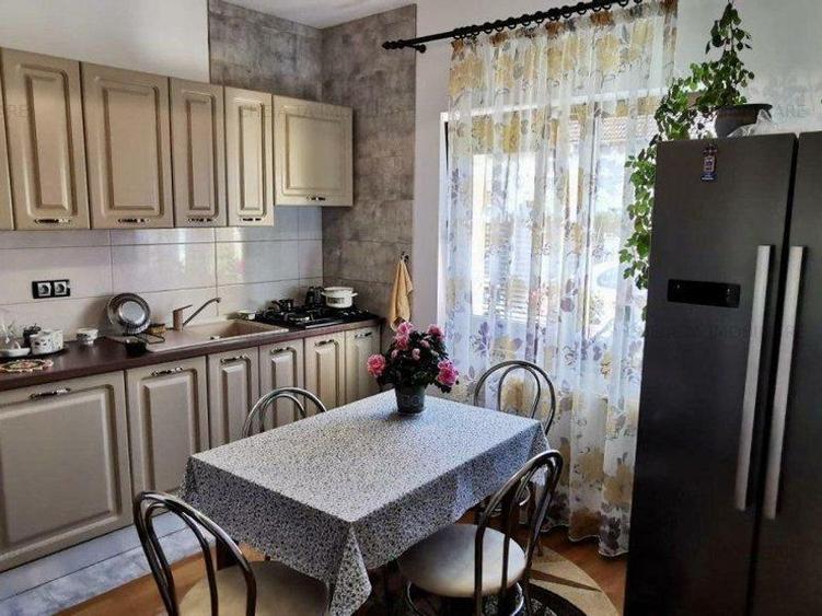 Casa 3 camere de inchiriat in Manastur 1200 E