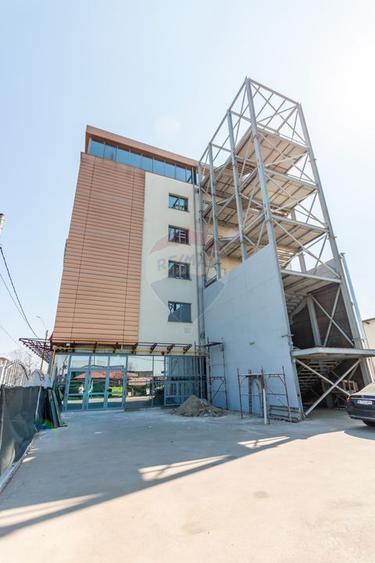 Închiriere activ complet: policlinică, cămin seniori & catering