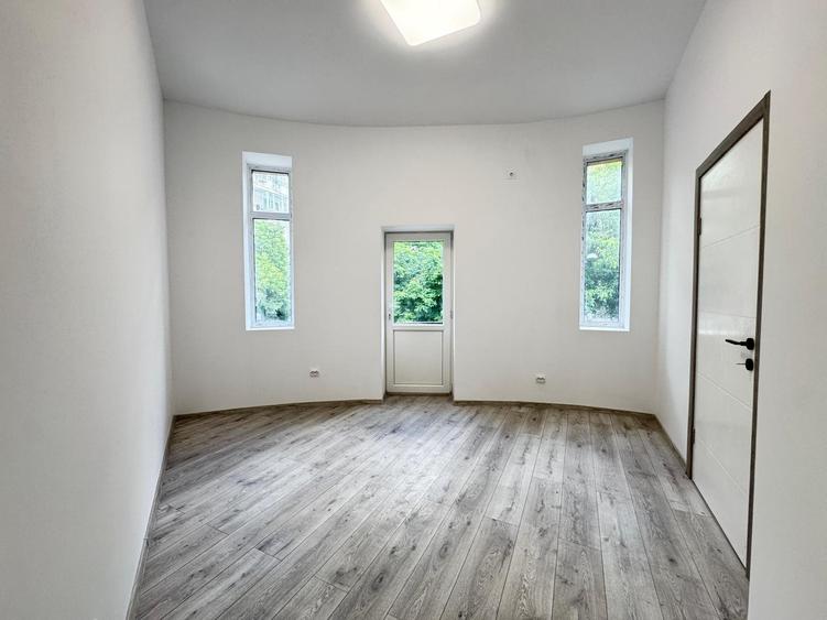 Spațiu renovat lângă Mitropolie | pretabil birouri | etaj 1