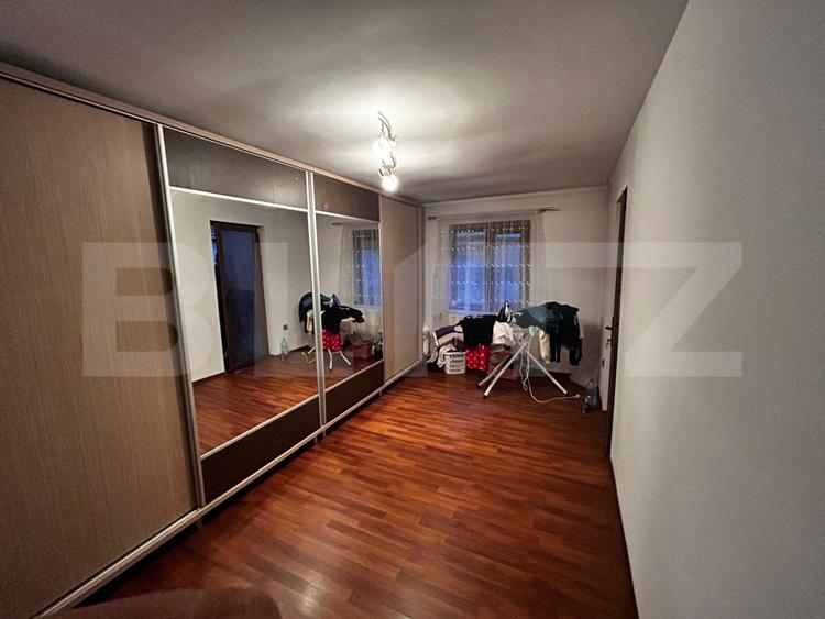 Casa de inchiriat, 4 camere, 200 mp, zona Penitenciar