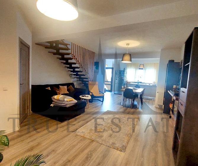 Duplex singur in curte, mobilat si utilat, la intrare in Sanpetru