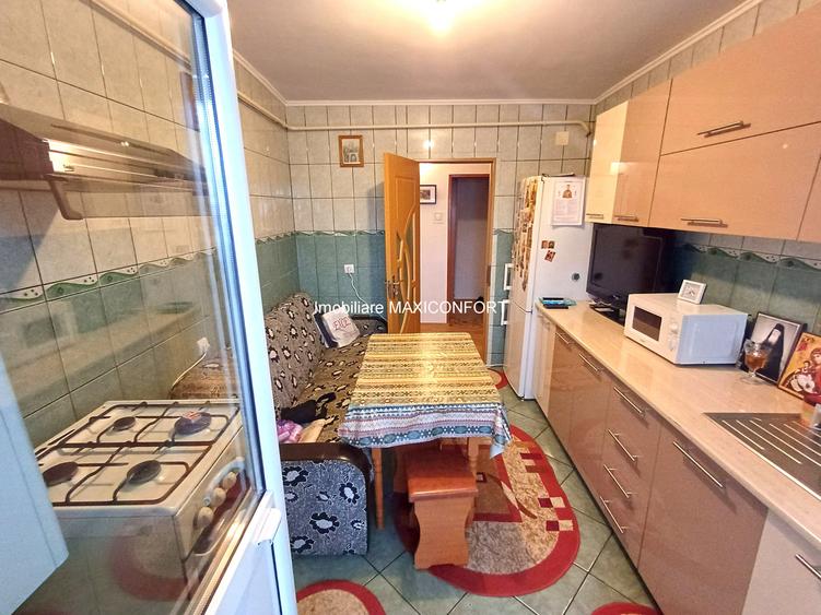 Vanzare 2 camere-Imobiliare MAXICONFORT